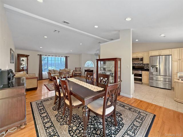 22 Sharon Drive, Middletown, NY 10941