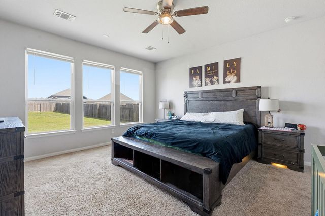 309 Baxendale ST, Hutto, TX 78634