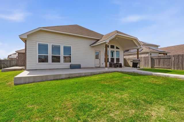 309 Baxendale ST, Hutto, TX 78634