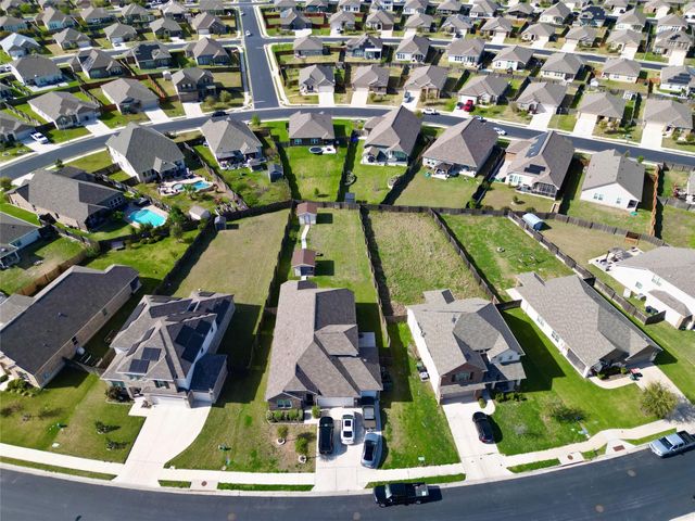 309 Baxendale ST, Hutto, TX 78634