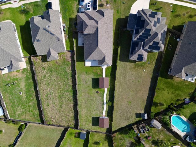 309 Baxendale ST, Hutto, TX 78634