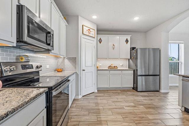 309 Baxendale ST, Hutto, TX 78634