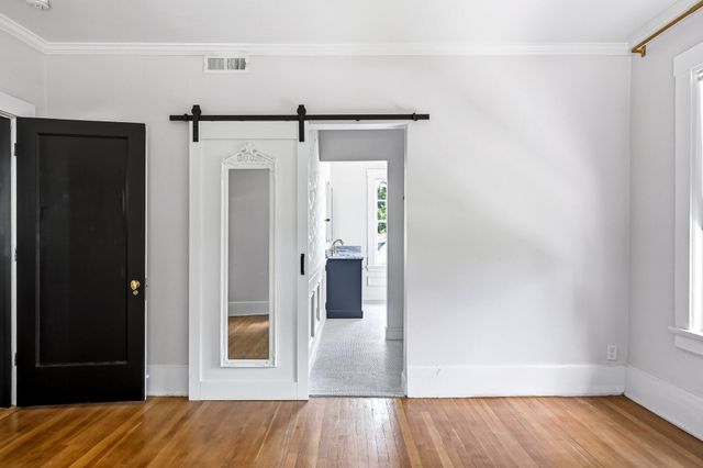 1234 E Walnut Street, Springfield, MO 65802