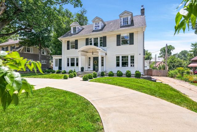 1234 E Walnut Street, Springfield, MO 65802
