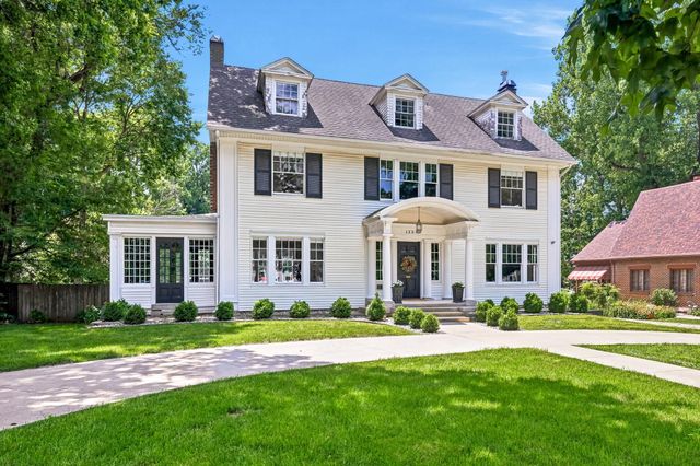 1234 E Walnut Street, Springfield, MO 65802