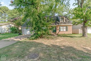 2010 Cenwood Dr, Jonesboro, AR 72401