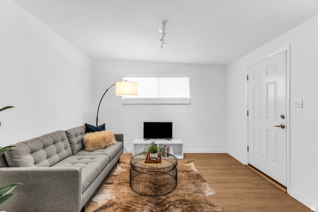 2062 E 3335 S, Salt Lake City, UT 84109 — photo 5