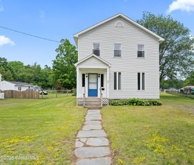 28 Lewis Street, Ballston Spa, NY 12020