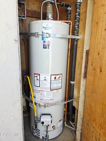 44131 Elm Avenue, Lancaster, CA 93534