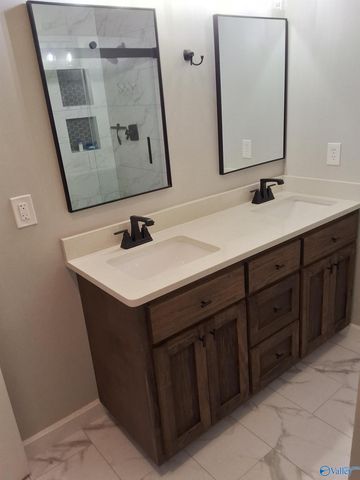 7110 New Bethel Road, Gadsden, AL 35903