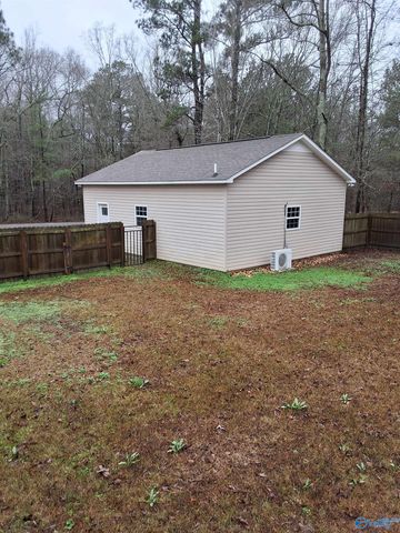 7110 New Bethel Road, Gadsden, AL 35903