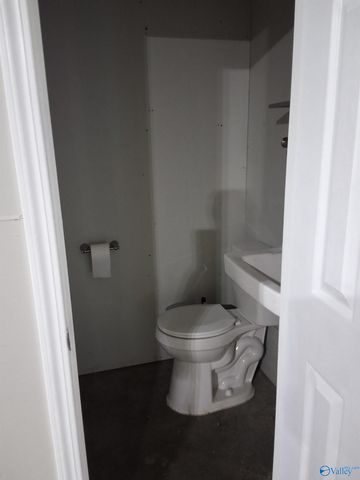 7110 New Bethel Road, Gadsden, AL 35903