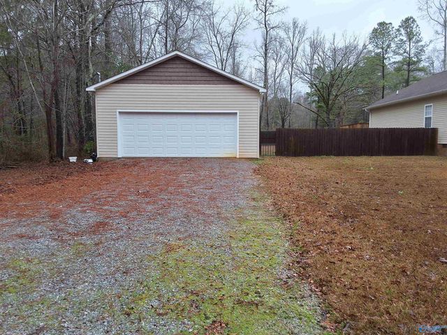 7110 New Bethel Road, Gadsden, AL 35903