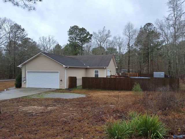 7110 New Bethel Road, Gadsden, AL 35903