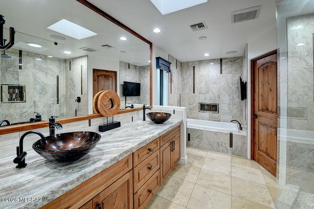 7861 N Tuscany Drive, Tucson, AZ 85742