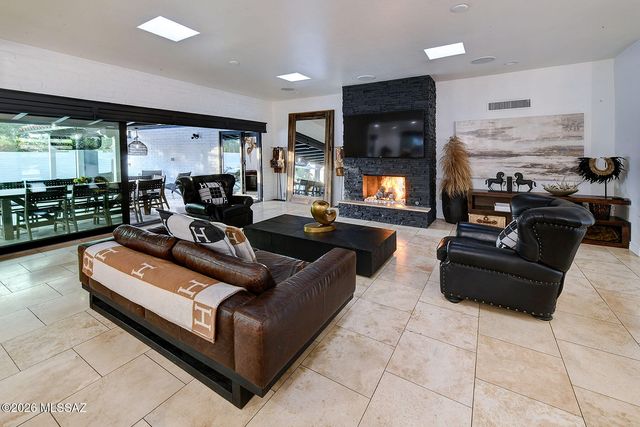 7861 N Tuscany Drive, Tucson, AZ 85742