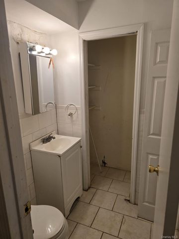 152 Kearsing Parkway B, Monsey, NY 10952