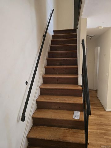 152 Kearsing Parkway B, Monsey, NY 10952