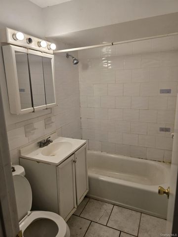 152 Kearsing Parkway B, Monsey, NY 10952