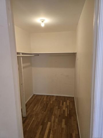152 Kearsing Parkway B, Monsey, NY 10952