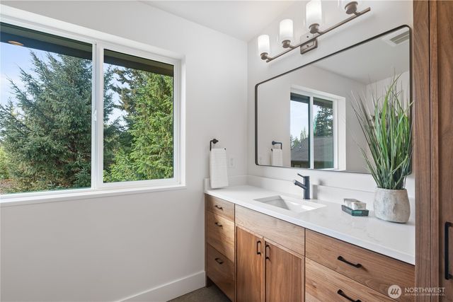 2907 Cedarwood Avenue, Bellingham, WA 98225