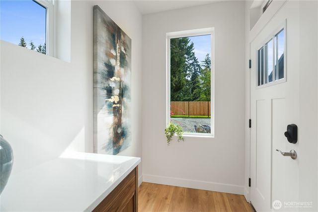 2907 Cedarwood Avenue, Bellingham, WA 98225