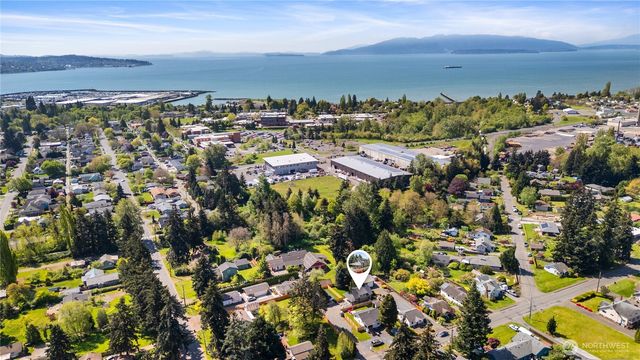 2907 Cedarwood Avenue, Bellingham, WA 98225