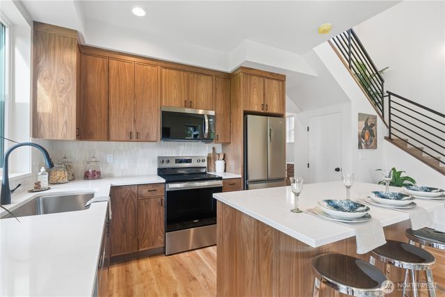 2907 Cedarwood Avenue, Bellingham, WA 98225