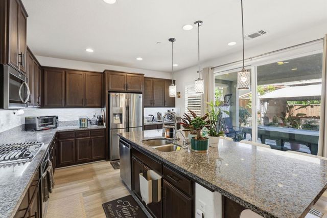 1017 Ruby Way, Gilroy, CA 95020