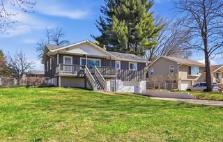 6950 35th Street N, Oakdale, MN 55128