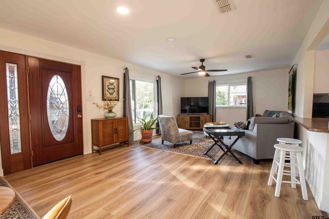 704 Callender Lake Drive, Murchison, TX 75778