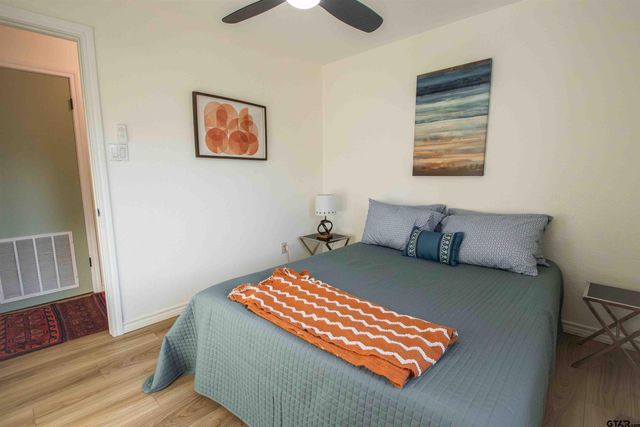704 Callender Lake Drive, Murchison, TX 75778