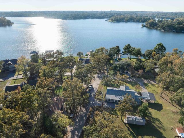 704 Callender Lake Drive, Murchison, TX 75778