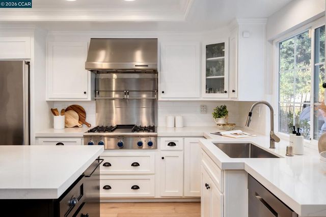 34 34 Pony Ct, San Ramon, CA 94583