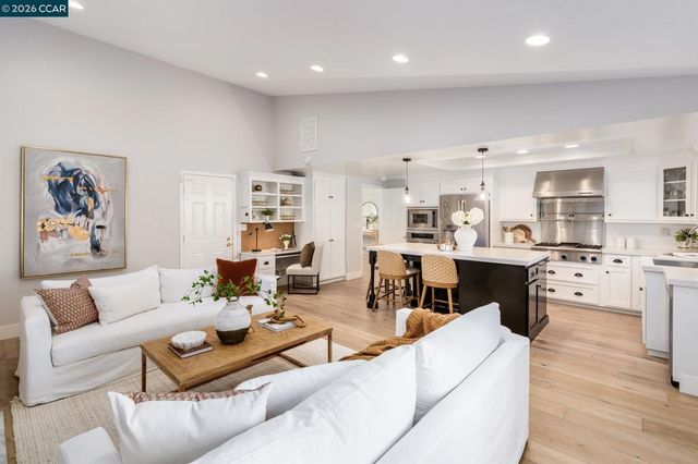 34 34 Pony Ct, San Ramon, CA 94583