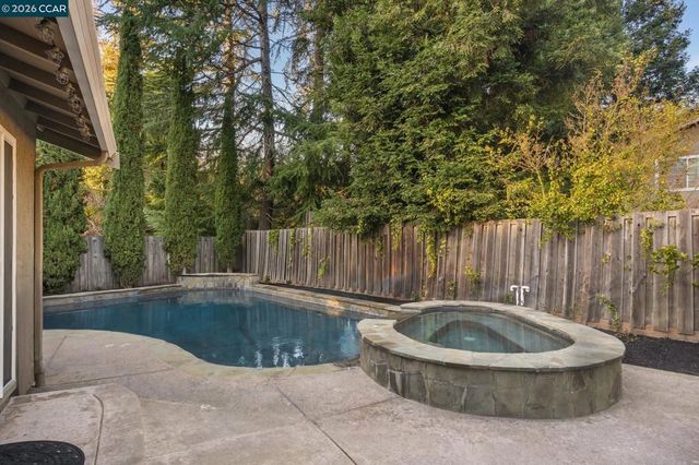 34 34 Pony Ct, San Ramon, CA 94583