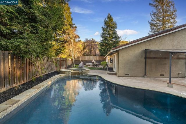 34 34 Pony Ct, San Ramon, CA 94583