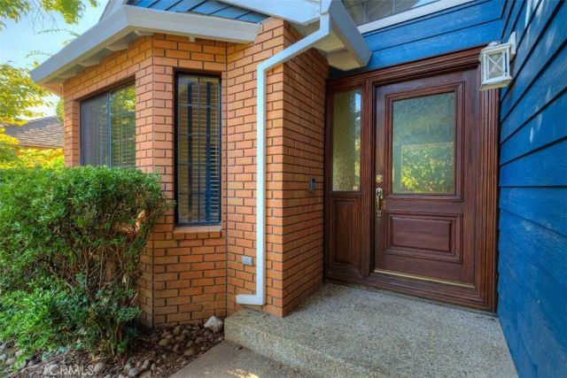 1022 Sir William Court, Chico, CA 95926