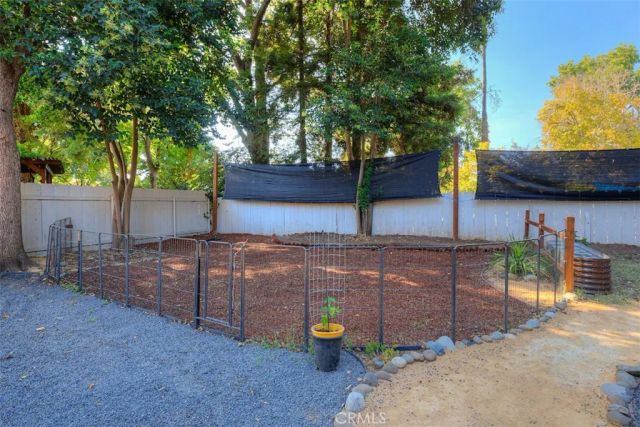 1022 Sir William Court, Chico, CA 95926