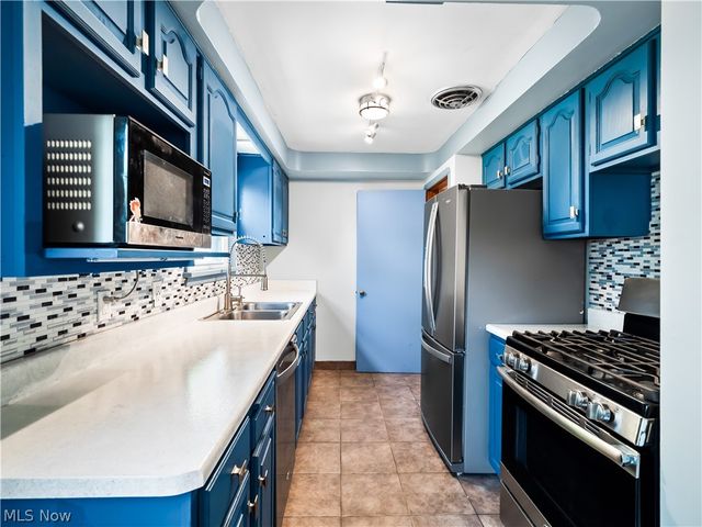 23790 Elm Road, North Olmsted, OH 44070