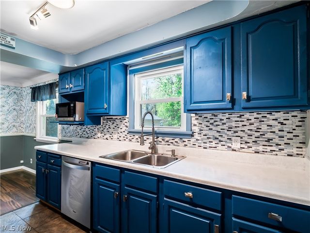 23790 Elm Road, North Olmsted, OH 44070