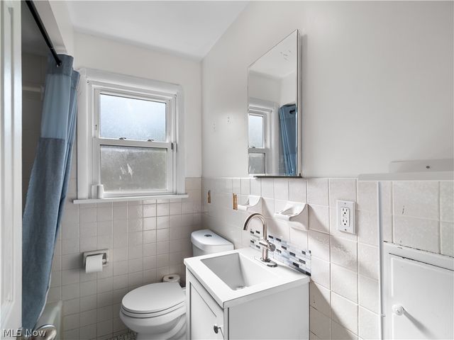 23790 Elm Road, North Olmsted, OH 44070