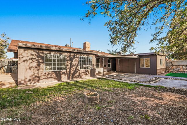 1725 Paul Moran Place, El Paso, TX 79936