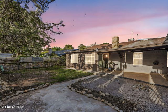 1725 Paul Moran Place, El Paso, TX 79936