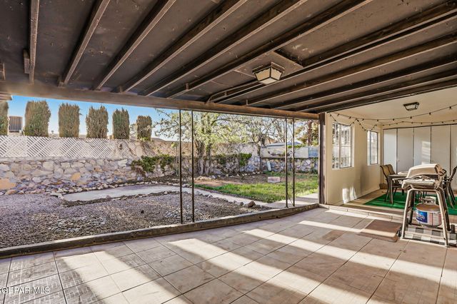 1725 Paul Moran Place, El Paso, TX 79936