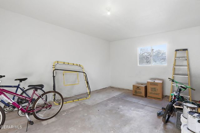 1725 Paul Moran Place, El Paso, TX 79936