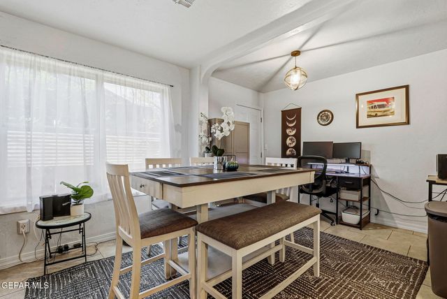 1725 Paul Moran Place, El Paso, TX 79936