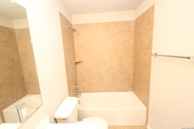 2207 PETSERI PARK, San Antonio, TX 78251