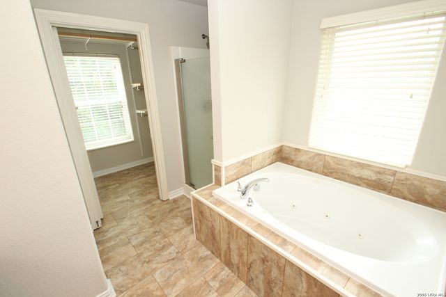 2207 PETSERI PARK, San Antonio, TX 78251