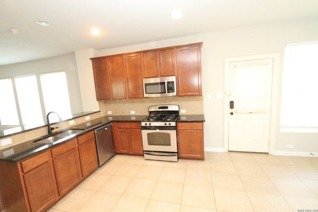 2207 PETSERI PARK, San Antonio, TX 78251